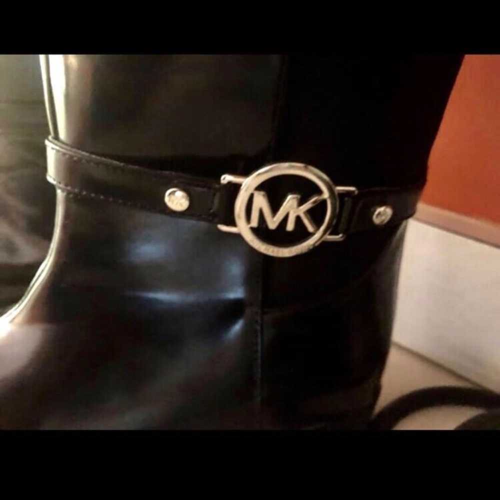 M KORS BLACK SILVER LOGO DRESS tall BOOTS NEW - Picture 2 of 2